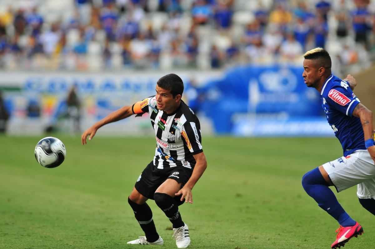 Alexandre Guzanshe/EM/D.A Press