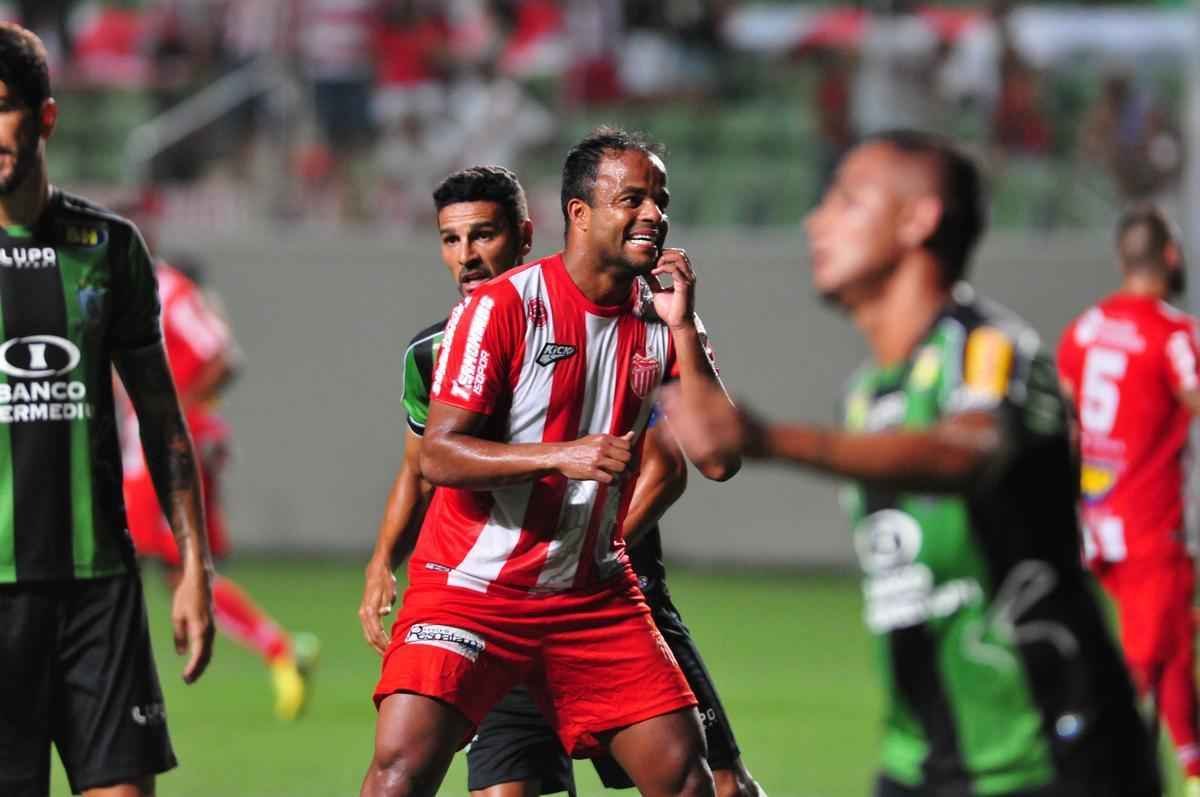 Villa Nova x Amrica: jogo disputado no Independncia foi vlido pelo Campeonato Mineiro