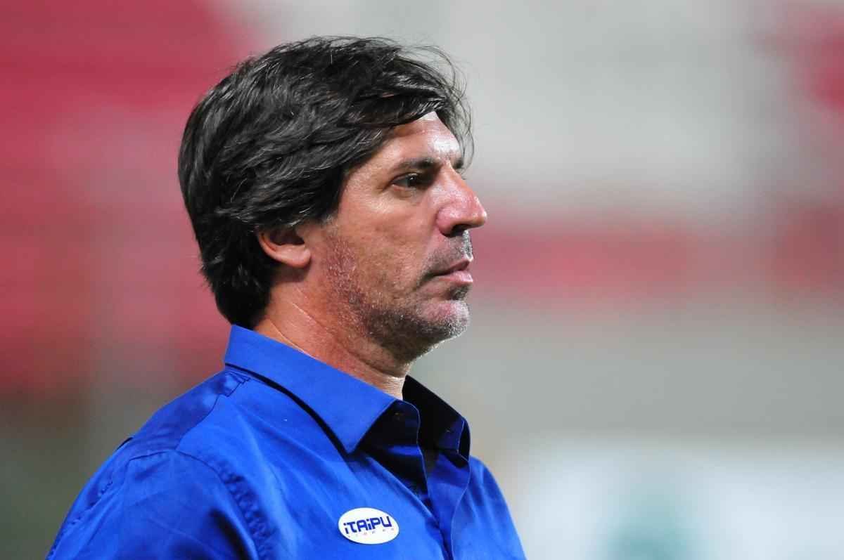 Villa Nova x Amrica: jogo disputado no Independncia foi vlido pelo Campeonato Mineiro