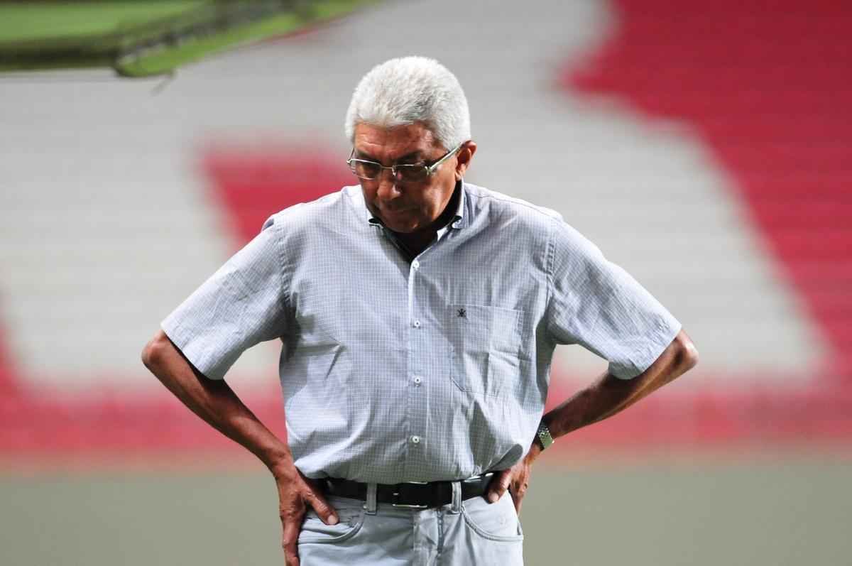 Villa Nova x Amrica: jogo disputado no Independncia foi vlido pelo Campeonato Mineiro