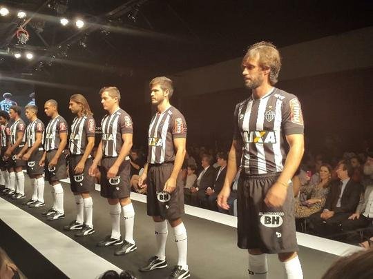 Nova coleo de uniformes do Atltico para 2016, fornecida pela empresa canadense Dryworld