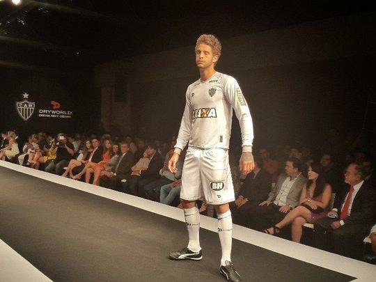 Nova coleo de uniformes do Atltico para 2016, fornecida pela empresa canadense Dryworld