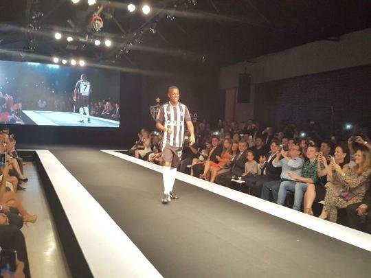 Nova coleo de uniformes do Atltico para 2016, fornecida pela empresa canadense Dryworld