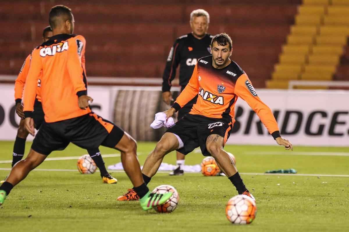 Atltico treina no Estdio Monumental da Unsa, em Arequipa, no Peru (fotos: Bruno Cantini/ Atltico)