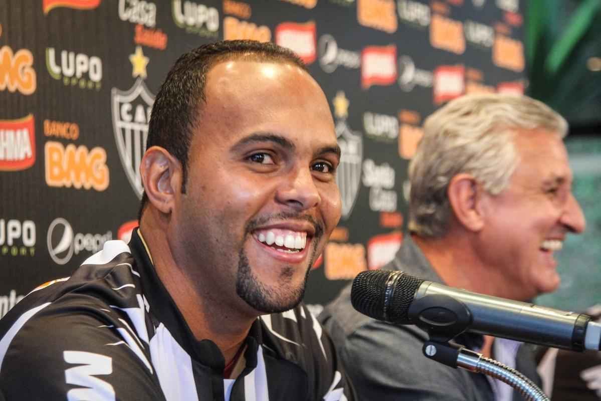 Alecsandro, do Palmeiras, passou por Cruzeiro e Atltico