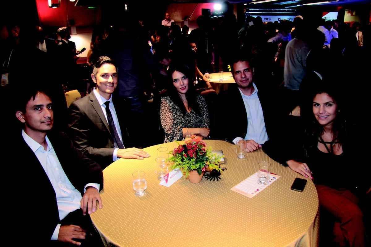 Samuel Lloyd, Sandra Barroca e Andr Lus Santana Moraes