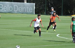 reforado com Jnior Urso e Robinho, Atltico faz treinamento na Cidade do Galo