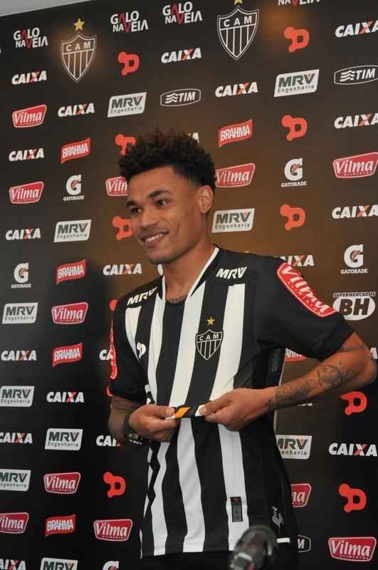 Jnior Urso foi apresentado por Eduardo Maluf nesta sexta-feira, na Cidade do Galo