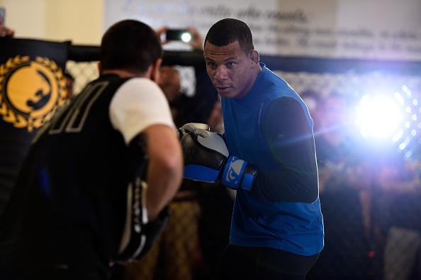 Veja imagens do treino aberto do UFC em Pittsburgh - Alex Cowboy Oliveira