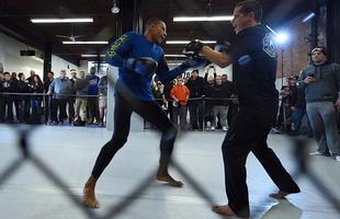 Veja imagens do treino aberto do UFC em Pittsburgh - Alex Cowboy Oliveira