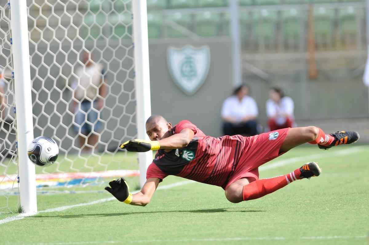 Veja imagens de Amrica e Caldense, no Independncia