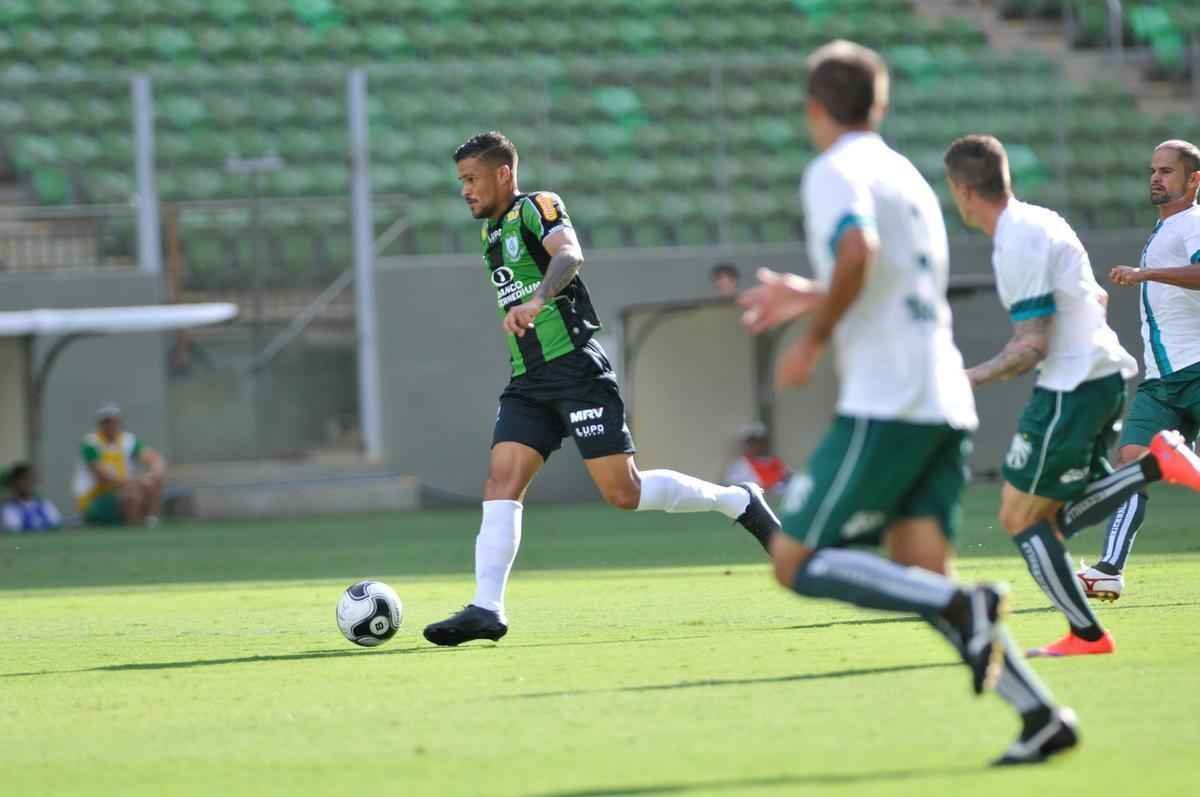 Veja imagens de Amrica e Caldense, no Independncia