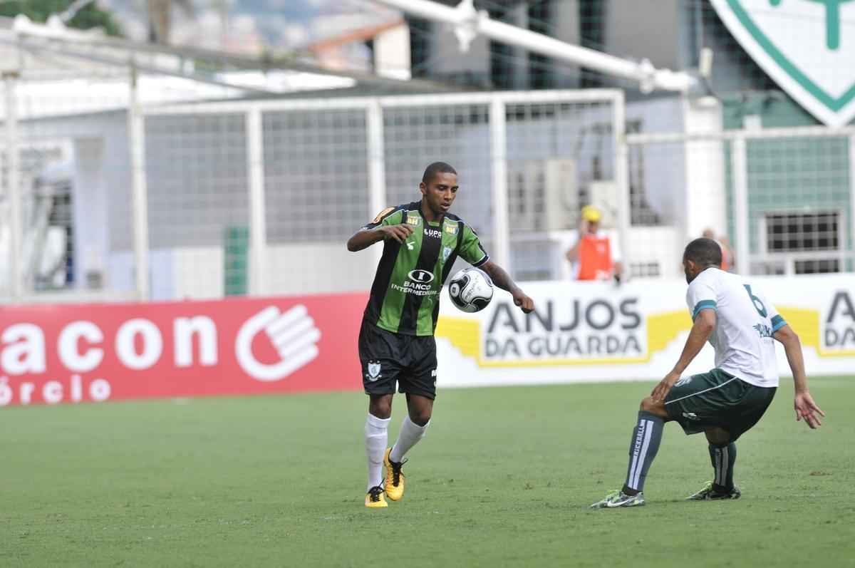 Veja imagens de Amrica e Caldense, no Independncia