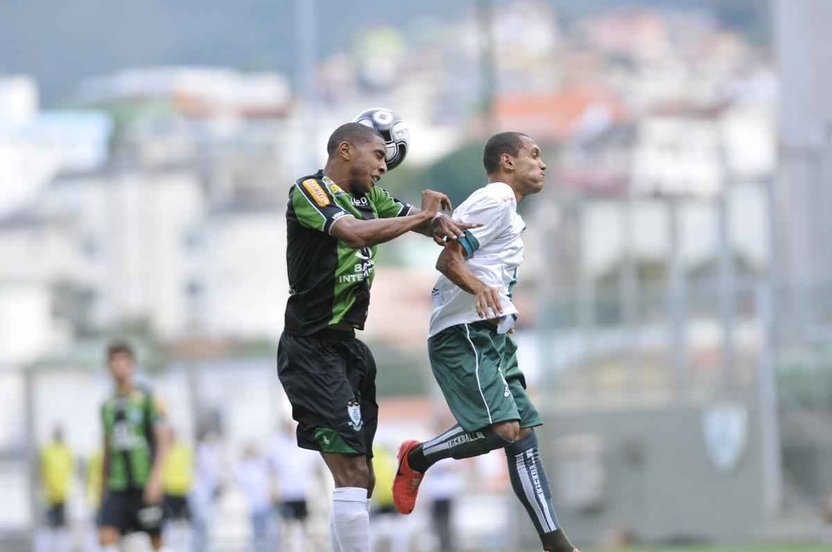 Veja imagens de Amrica e Caldense, no Independncia