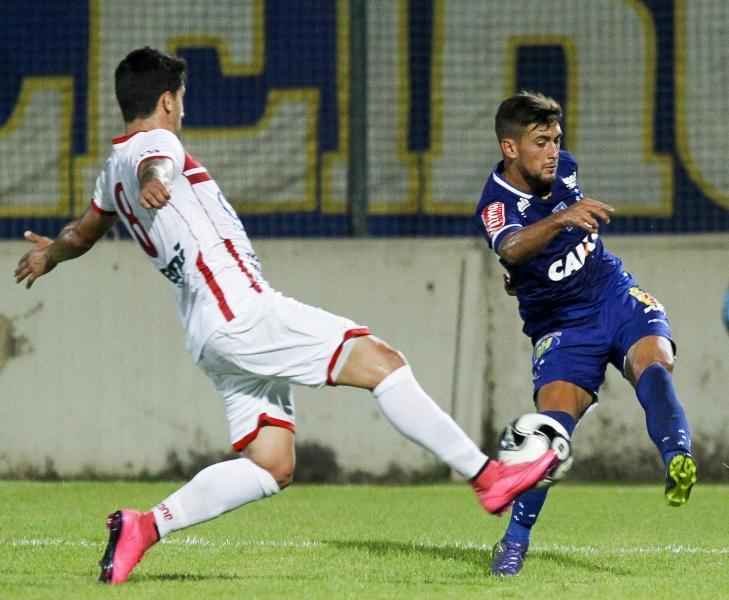Veja imagens da partida entre Tricordiano e Cruzeiro, na Arena do Jacar