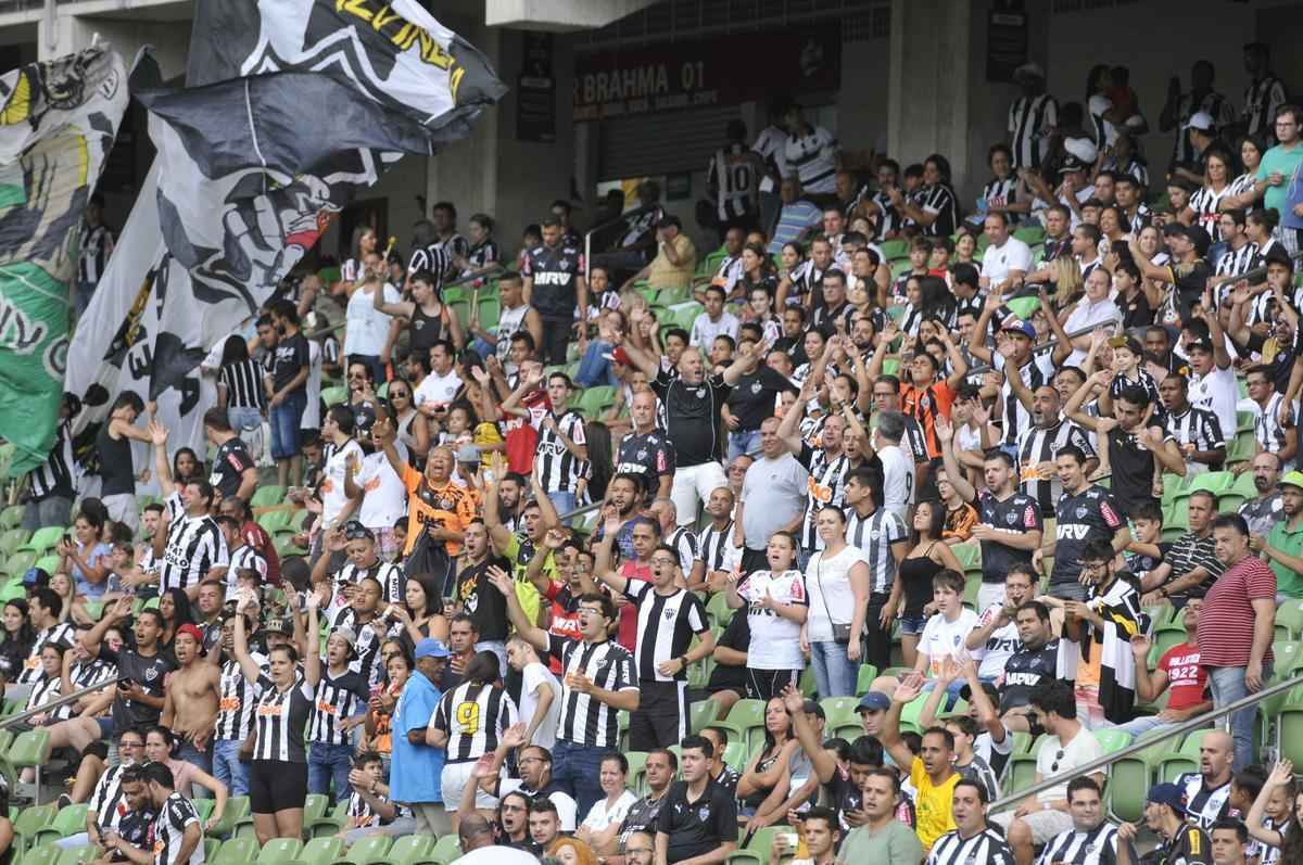 Fotos da torcida do Atltico contra o Boa Esporte, com a ilustre presena de Robinho