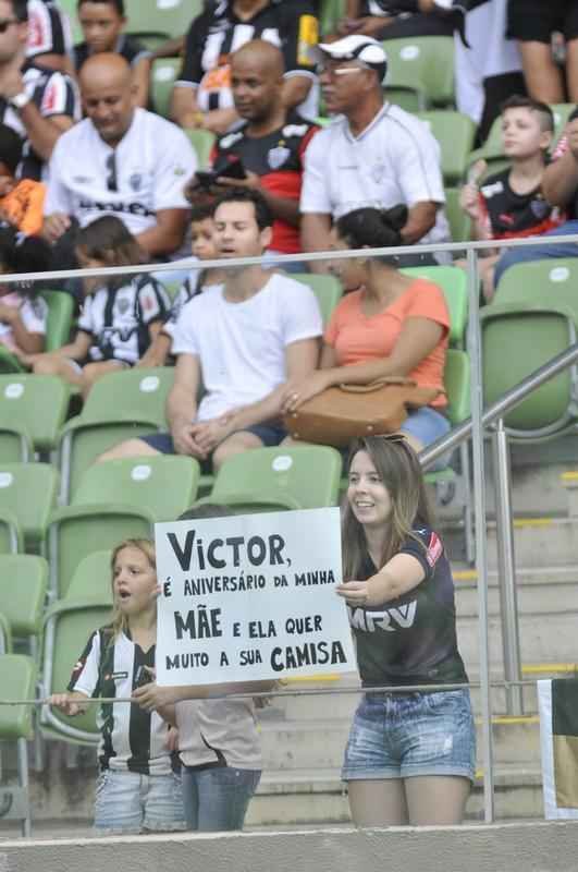Fotos da torcida do Atltico contra o Boa Esporte, com a ilustre presena de Robinho
