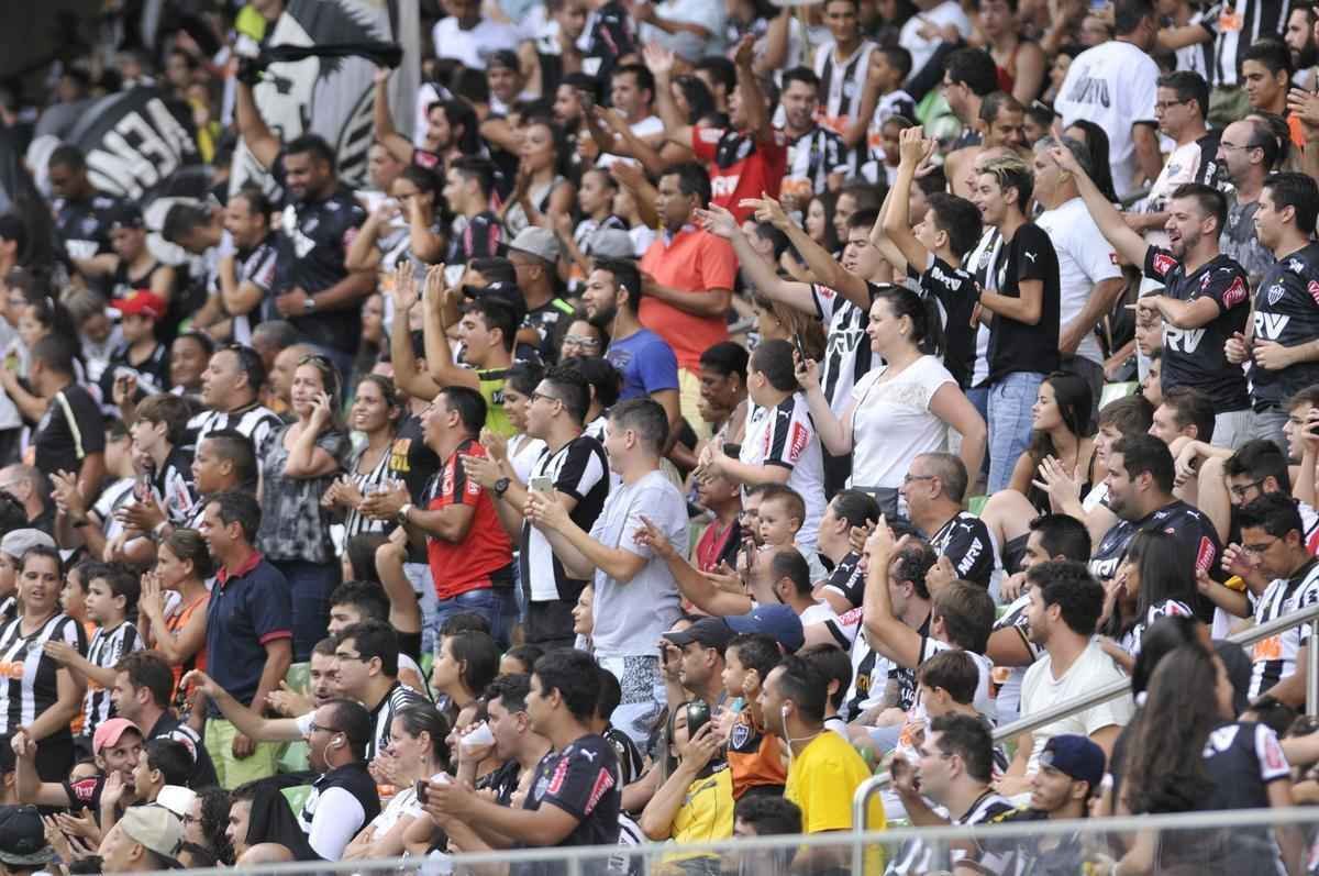 Fotos da torcida do Atltico contra o Boa Esporte, com a ilustre presena de Robinho