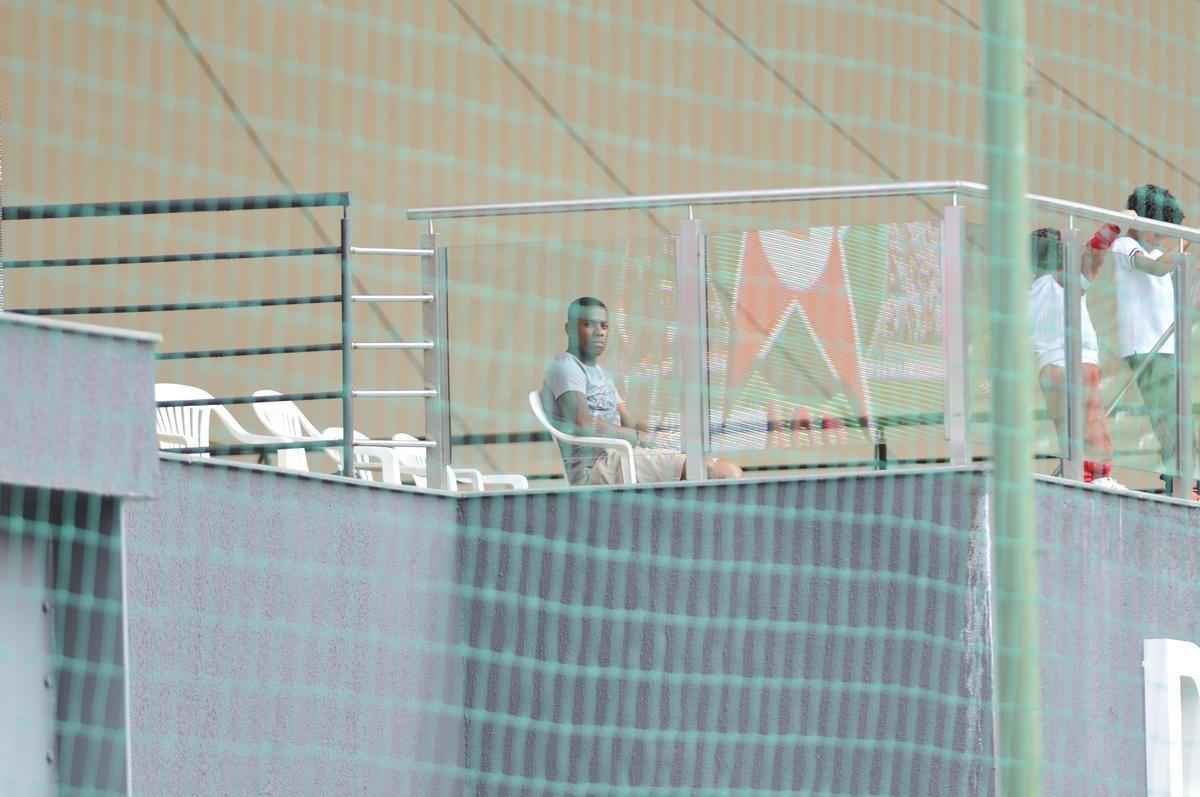 Fotos da torcida do Atltico contra o Boa Esporte, com a ilustre presena de Robinho