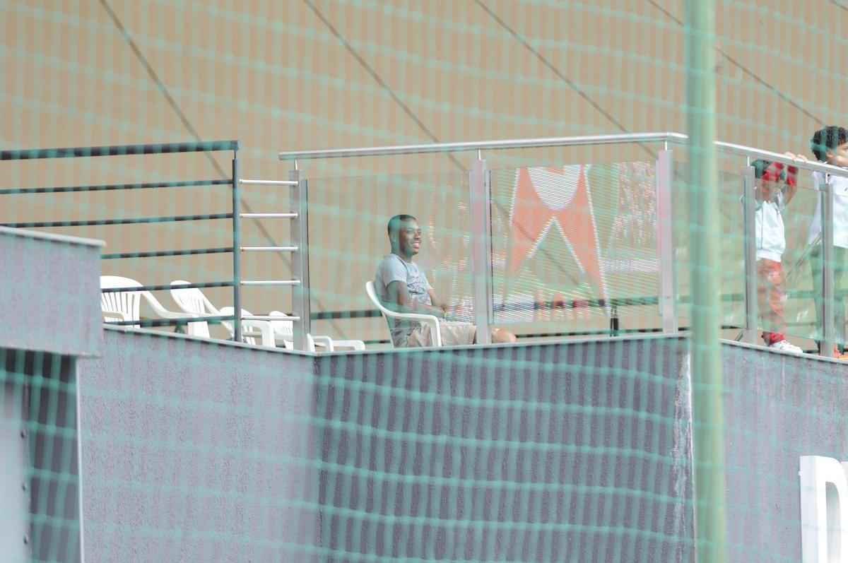 Fotos da torcida do Atltico contra o Boa Esporte, com a ilustre presena de Robinho