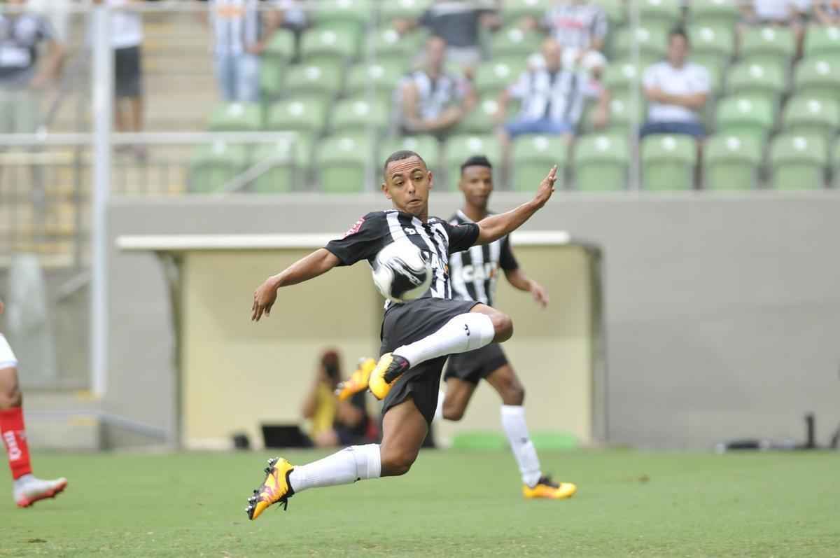 Imagens do jogo entre Atltico e Boa Esporte no Independncia