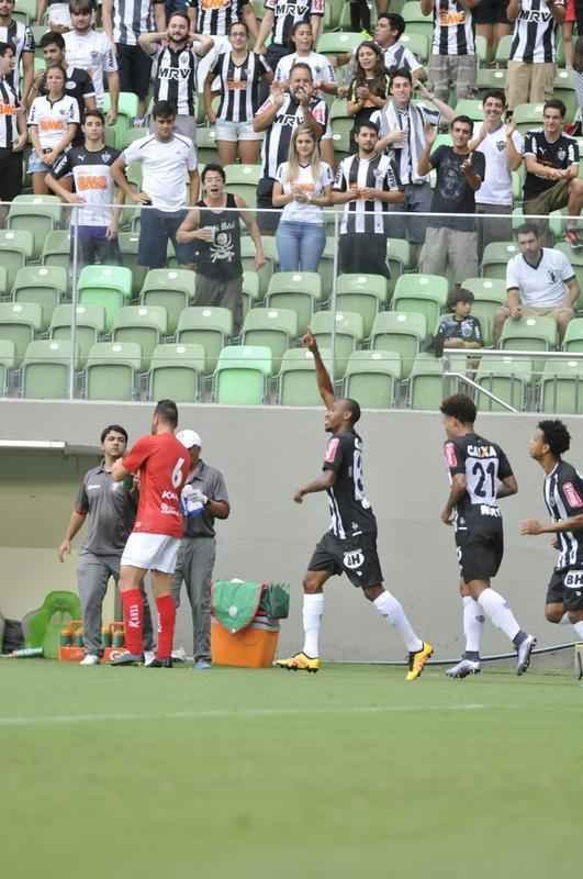 Imagens do jogo entre Atltico e Boa Esporte no Independncia