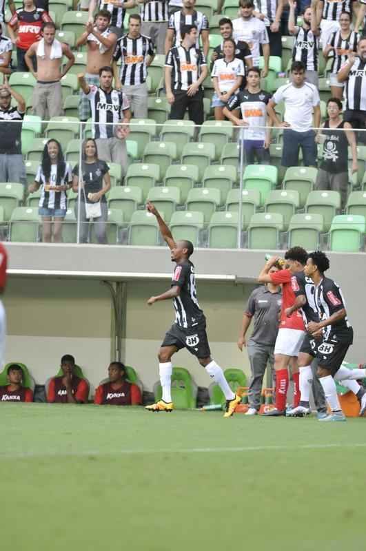 Imagens do jogo entre Atltico e Boa Esporte no Independncia