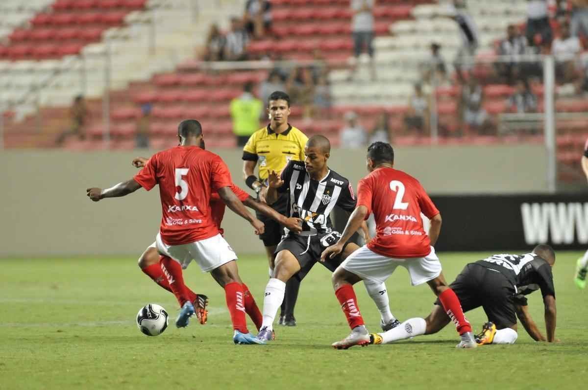 Imagens do jogo entre Atltico e Boa Esporte no Independncia
