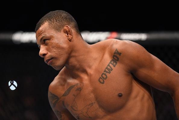 Na luta principal da noite, Donald Cerrone venceu Alex Cowboy por finalizao a 2min33seg do primeiro round