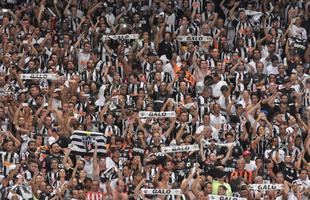 Fotos da torcida do Atltico no Independncia em dia de estreia de Robinho