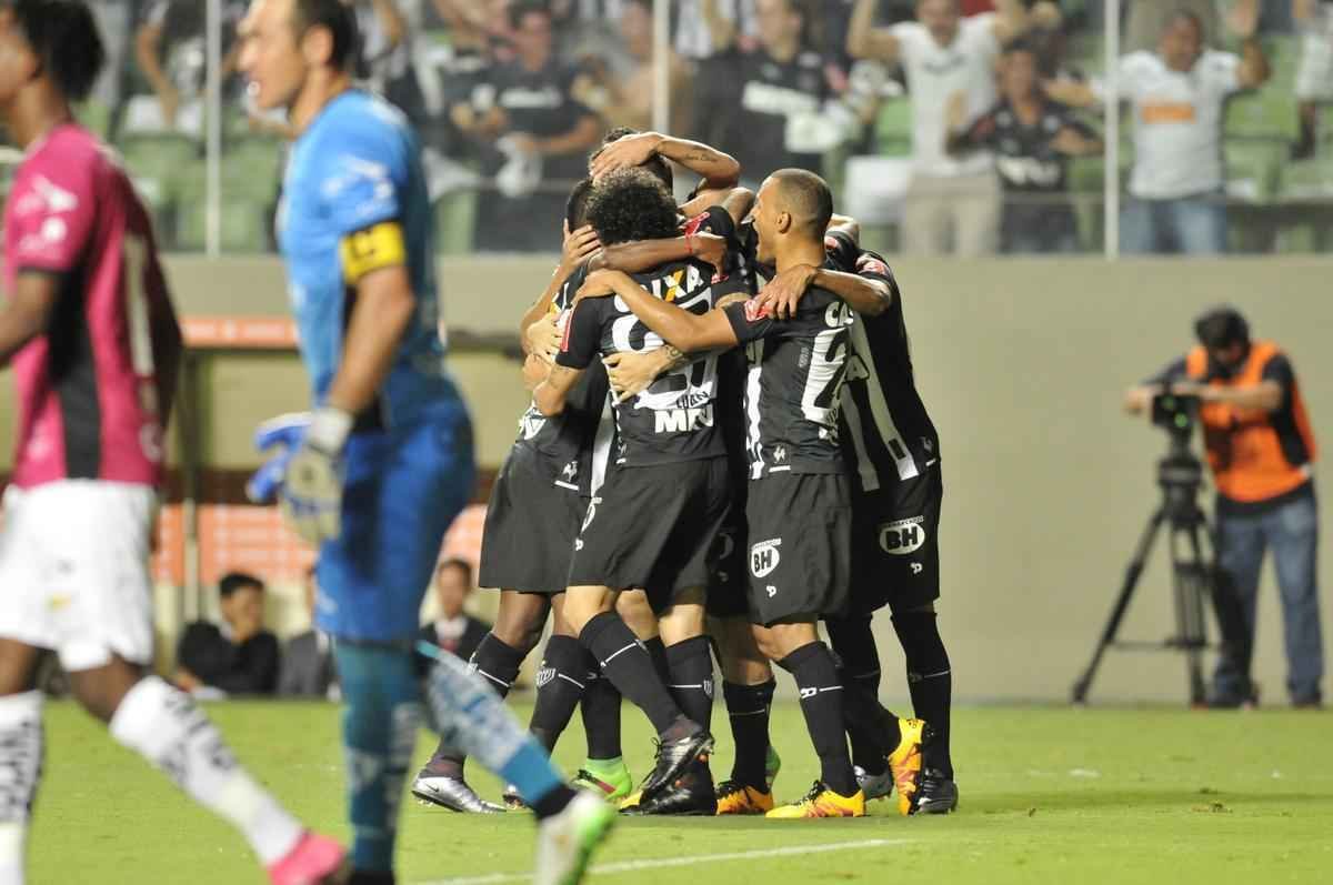 Atltico marcou gol sobre o Del Valle logo aos trs minutos, com Pratto, e explodiu Independncia