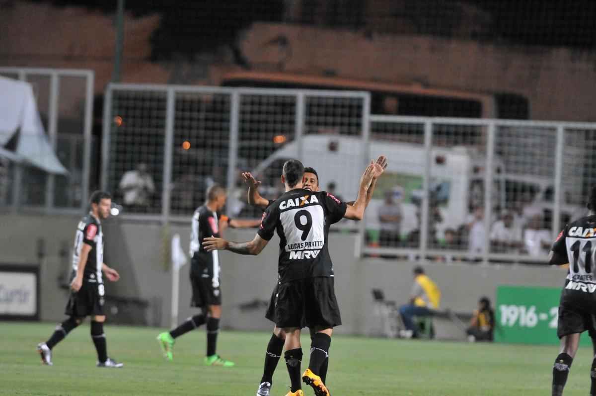Atltico marcou gol sobre o Del Valle logo aos trs minutos, com Pratto, e explodiu Independncia