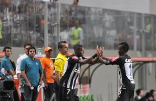 Robinho entrou em campo aos 10 do segundo tempo e teve estreia discreta pelo Atltico