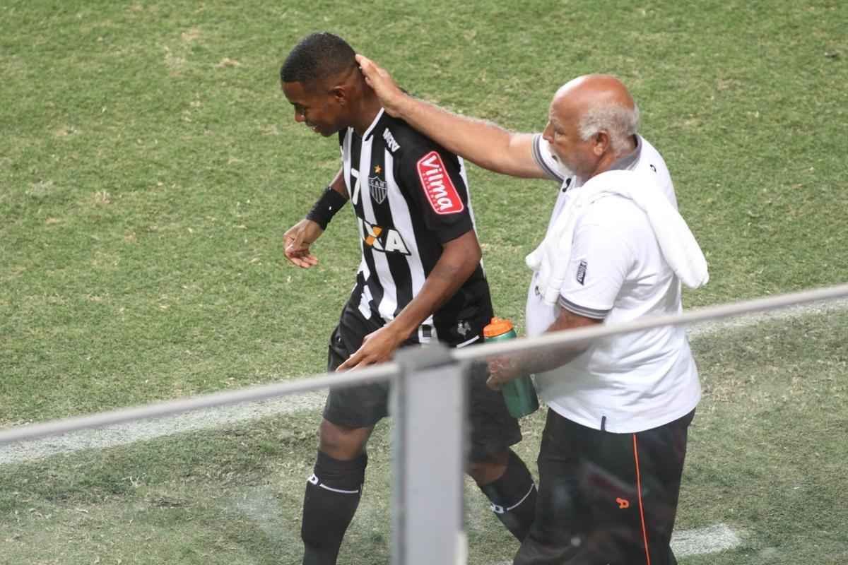 Robinho entrou em aos dez do segundo tempo, e ainda no teve noite brilhante no Galo
