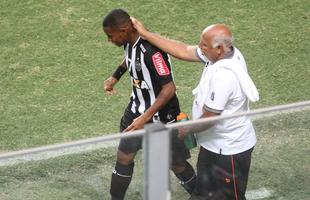 Robinho entrou em aos dez do segundo tempo, e ainda no teve noite brilhante no Galo