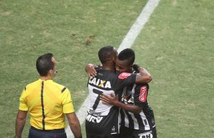 Robinho entrou em aos dez do segundo tempo, e ainda no teve noite brilhante no Galo