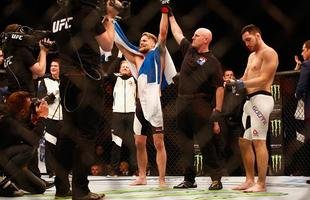 Teemu Packalen venceu Thibault Gouti por finaliza��o a 24seg do primeiro round