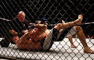 Teemu Packalen venceu Thibault Gouti por finaliza��o a 24seg do primeiro round
