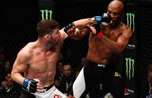 Spider voltou ao UFC com rev�s. Brasileiro chegou a derrubar Bisping com uma joelhada, achou que tinha vencido por nocaute, mas round havia encerrado. No fim, brasileiro acabou perdendo luta por pontos 