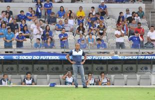 Cruzeiro e Amrica ficaram no empate, e permitiriam a chegada do Uberlndia  liderana