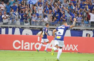 Arrascaeta marcou o gol do Cruzeiro aos 43 do primeiro tempo