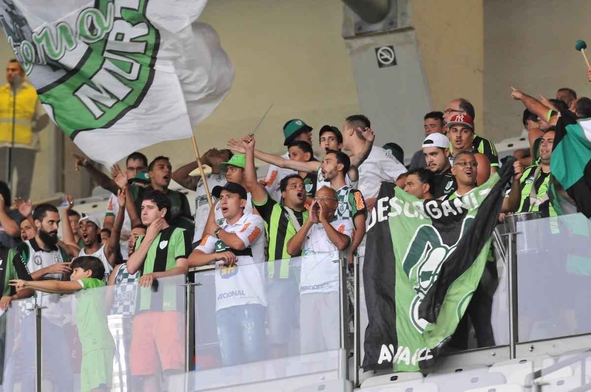 Torcidas no primeiro clssico do Mineiro 2016