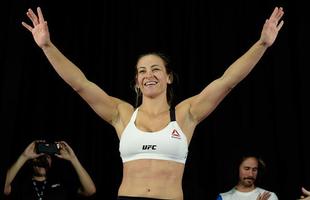 Treino aberto do UFC 196 - A bela Miesha Tate em ao