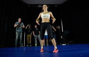 Treino aberto do UFC 196 - A bela Miesha Tate em ao