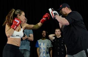 Treino aberto do UFC 196 - A bela Miesha Tate em ao