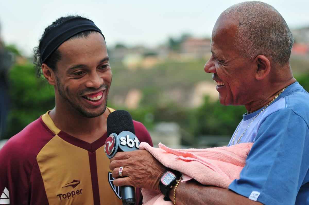 Dois dolos do Atltico: Ronaldinho e Dad Maravilha