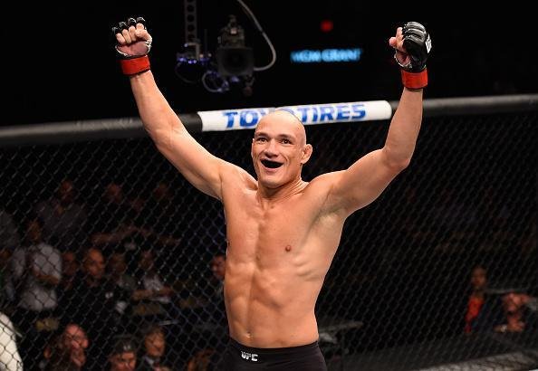 UC 196, em Las Vegas - Vitor Miranda comemora a bela vitria no duelo 'brazuca'