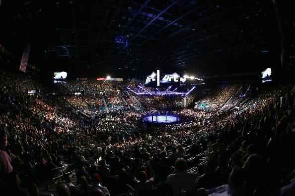 UFC 196, em Las Vegas - Fs lotam o MGM Grand Garden Arena para os duelos principais