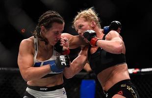 Miesha Tate finaliza Holly Holm com mata-leo, no quinto round, e conquista cinturo peso galo