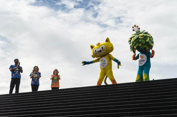 Vincius e Tom representam a fauna e a flora brasileiras nos Jogos Olmpicos do Rio de Janeiro